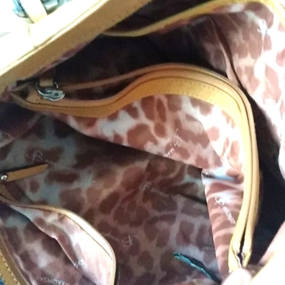 B MAKOWSKY BUTTERSCOTCH SOFT LEATHER MULTI-COMPARTMENTS HANDBAG SIZE LARGE EUC - Picture 10 of 16